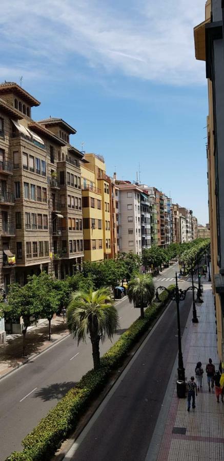 La Parada Zaragoza Bagian luar foto
