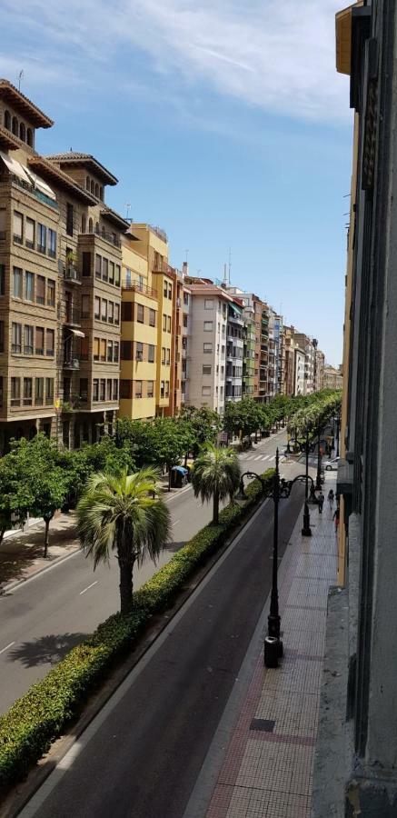 La Parada Zaragoza Bagian luar foto